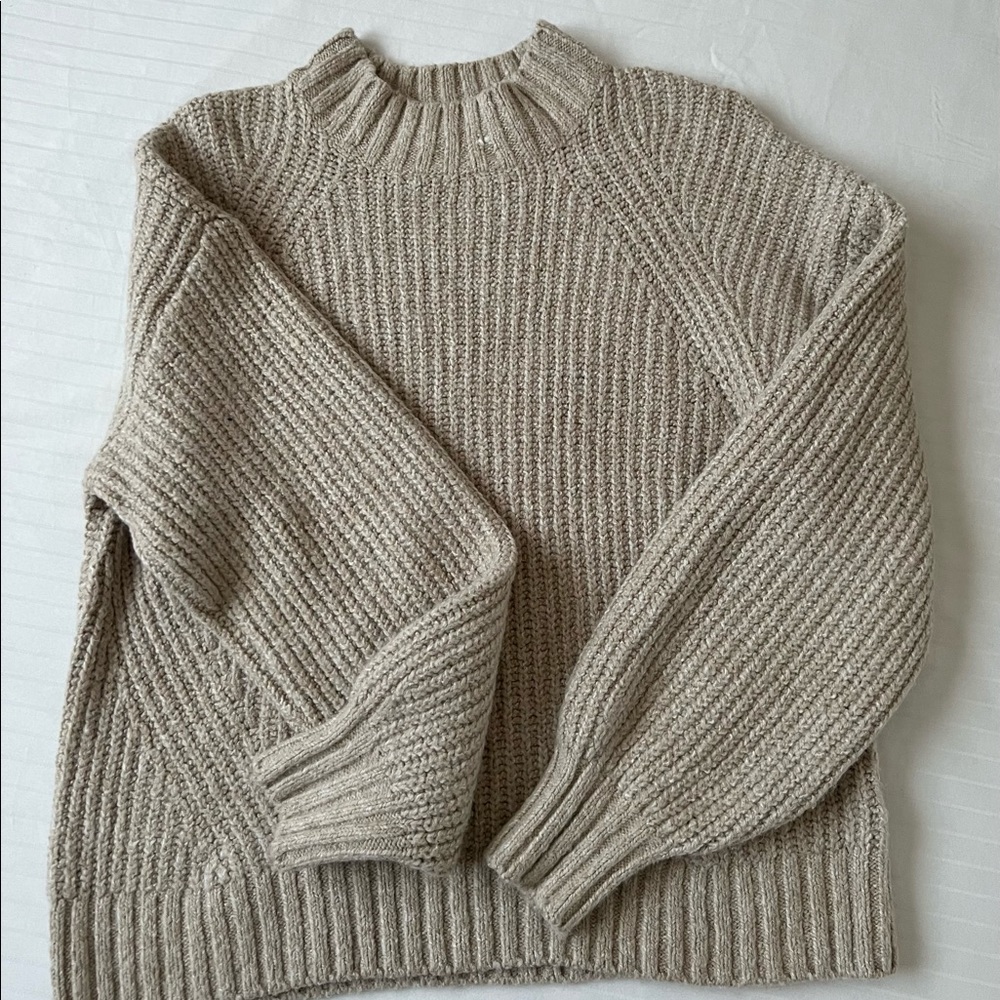 Old Navy beige turtle neck square sweater size M (medium)